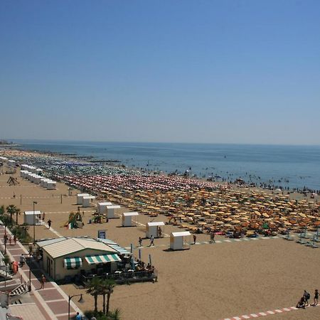 Duca Degli Abruzzi Caorle Exterior foto